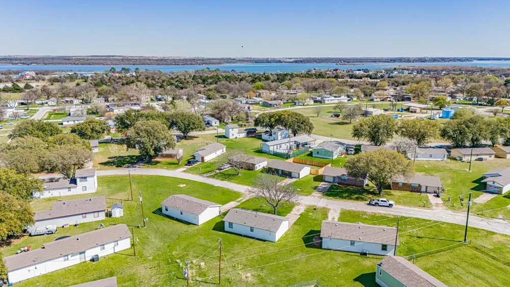 1819 Pelican W Pelican Bay, TX 76020