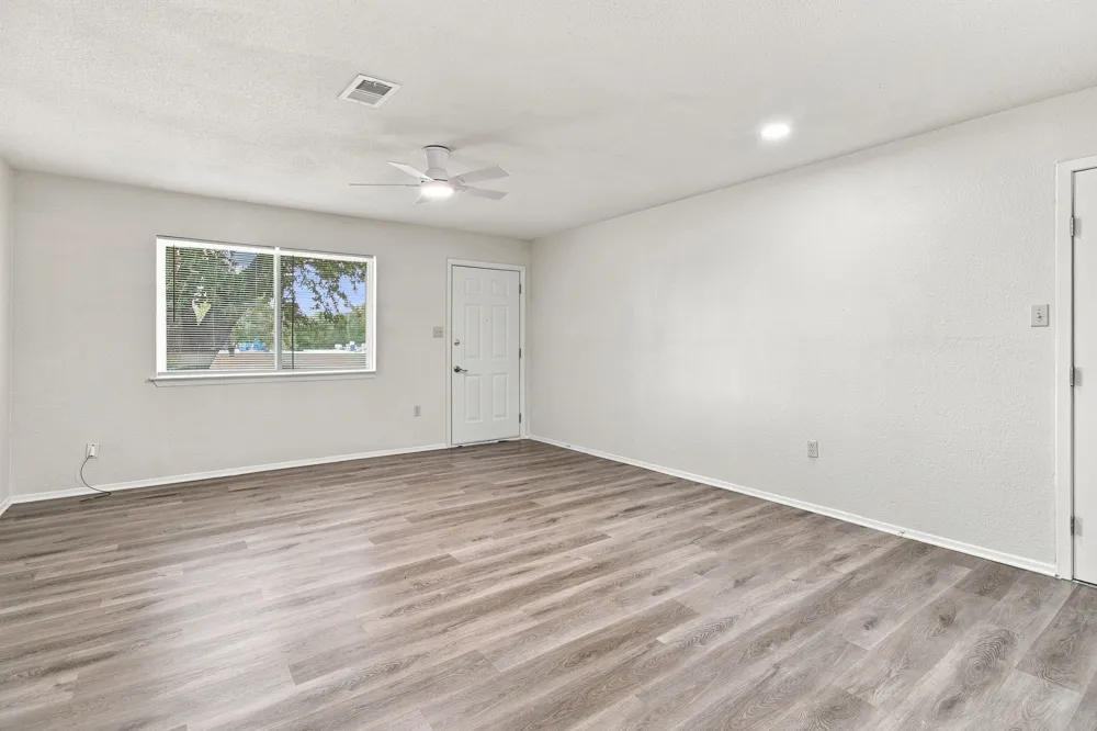 1819 Pelican W Pelican Bay, TX 76020