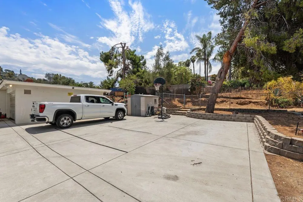 9355 Fuerte Drive La Mesa, CA 91941