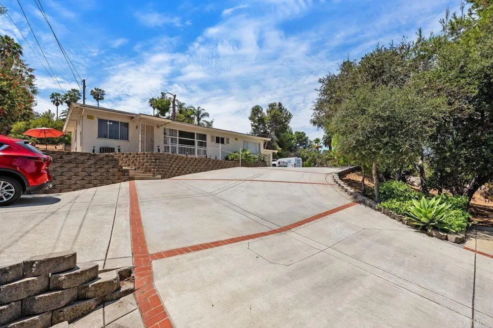 9355 Fuerte Drive La Mesa, CA 91941