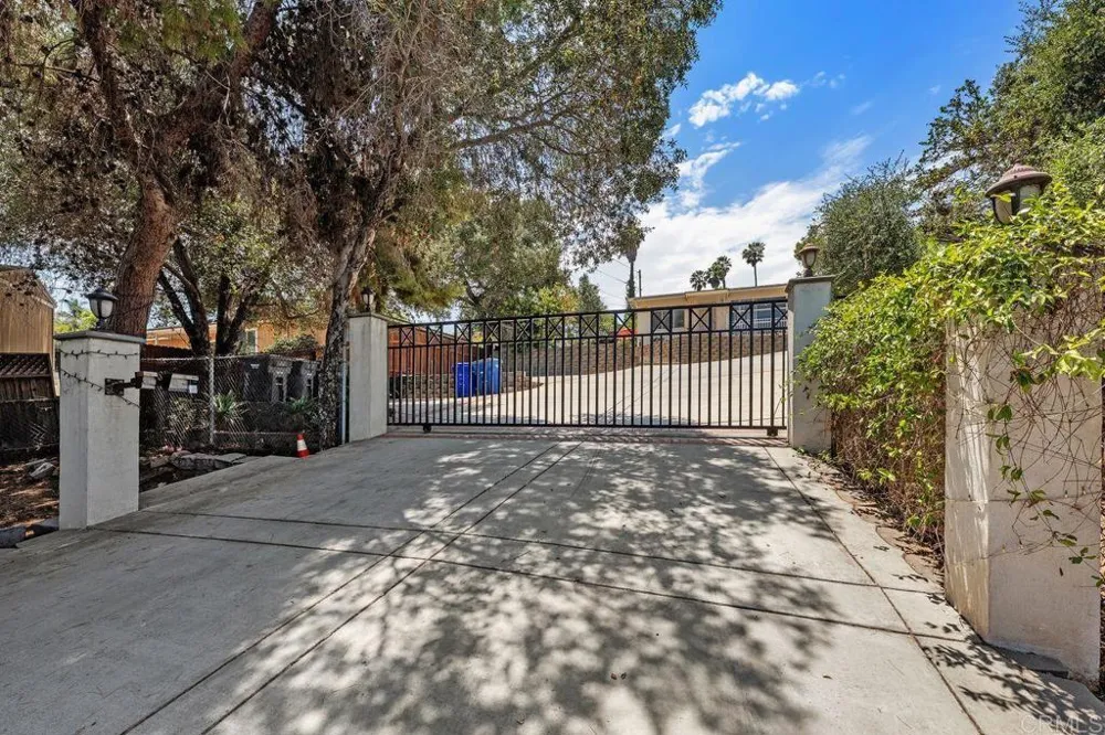 9355 Fuerte Drive La Mesa, CA 91941