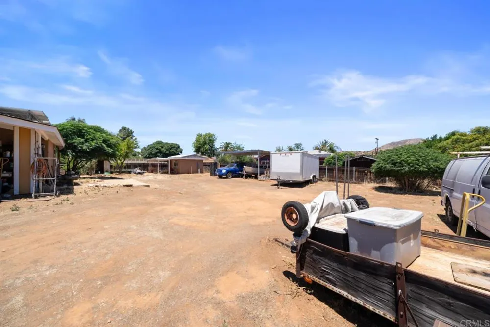 13256 Lindo Lane Lakeside, CA 92040