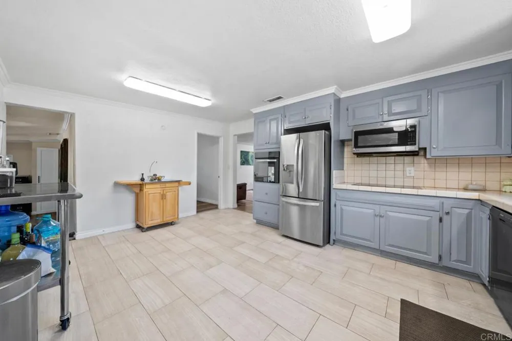 13256 Lindo Lane Lakeside, CA 92040