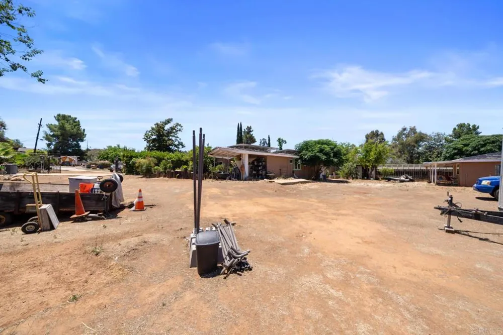 13256 Lindo Lane Lakeside, CA 92040