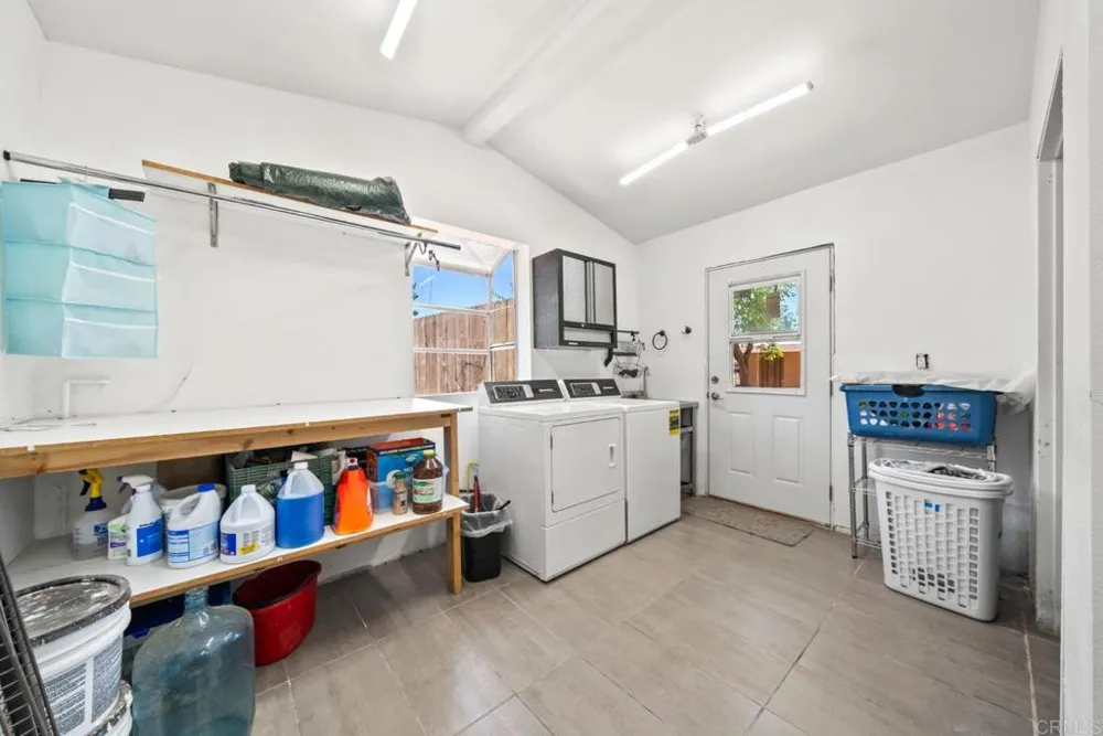 13256 Lindo Lane Lakeside, CA 92040
