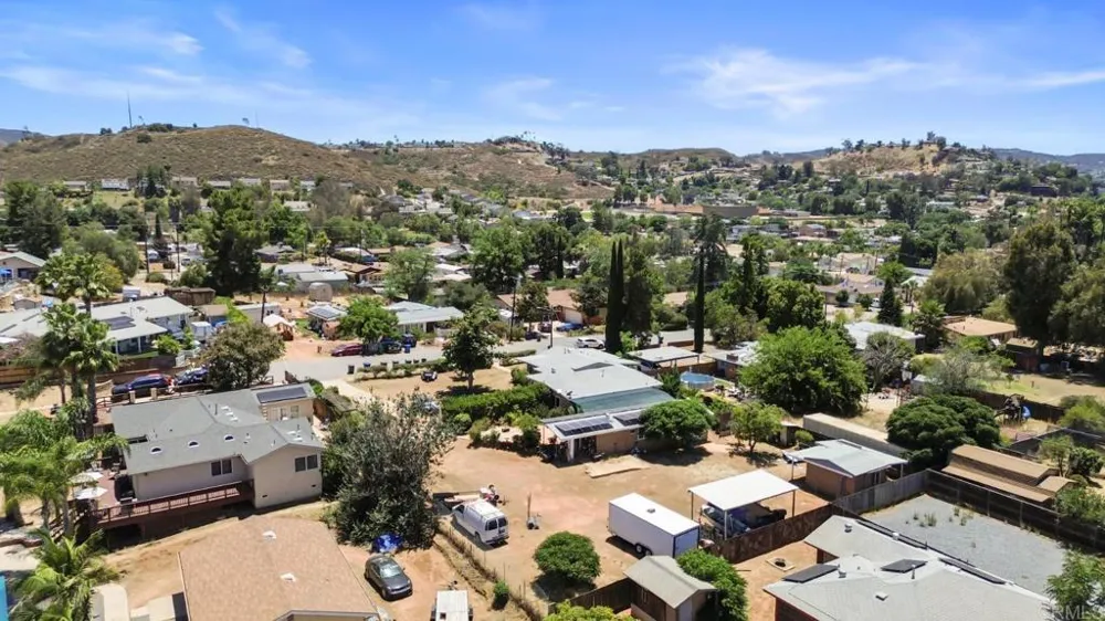 13256 Lindo Lane Lakeside, CA 92040