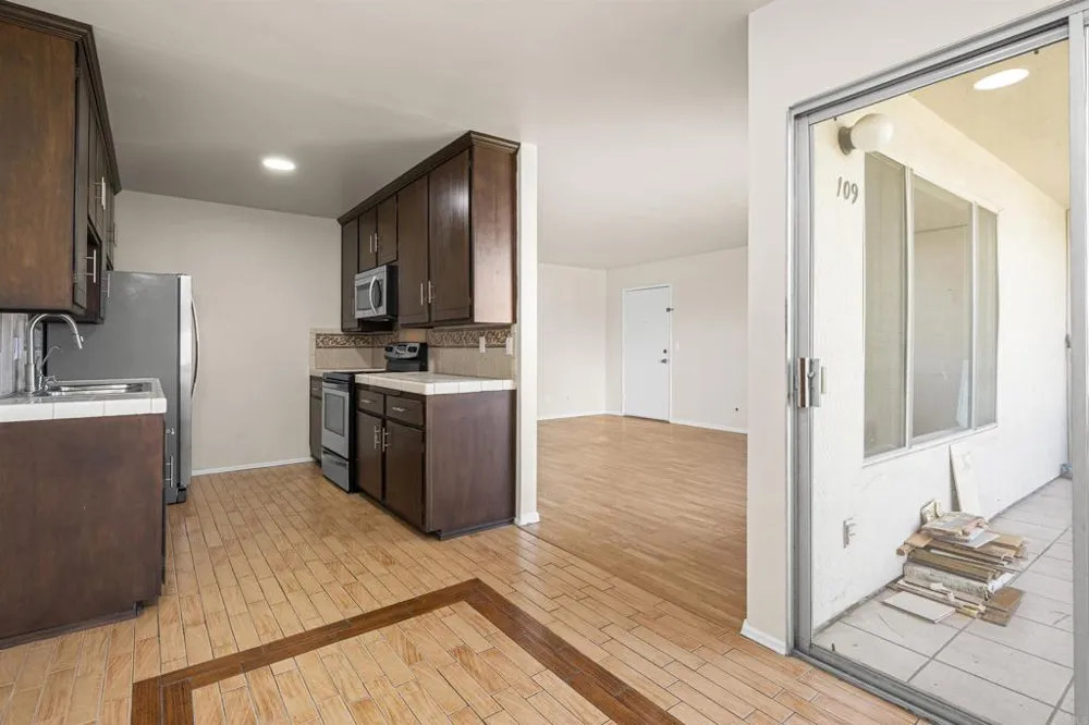 285 Moss Street #109 Chula Vista, CA 91911
