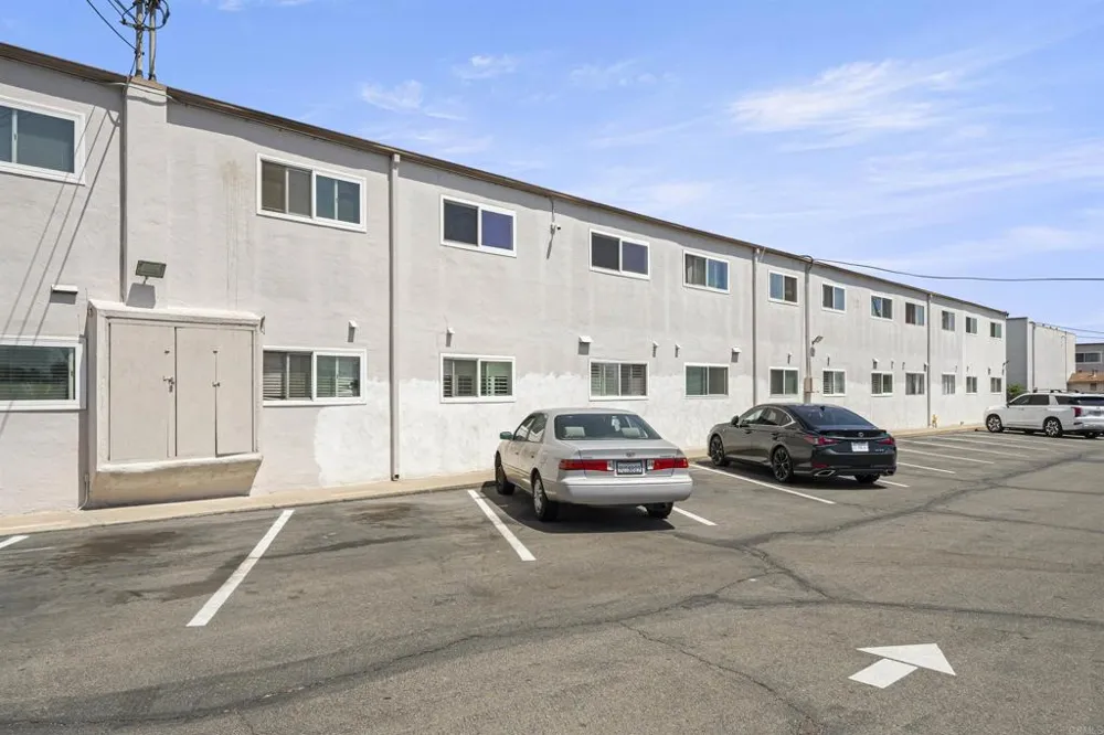 285 Moss Street #109 Chula Vista, CA 91911