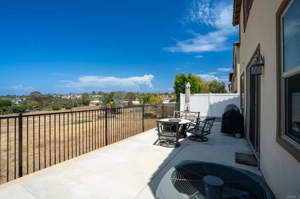 1525 Wildgrove Ave Vista, CA 92081