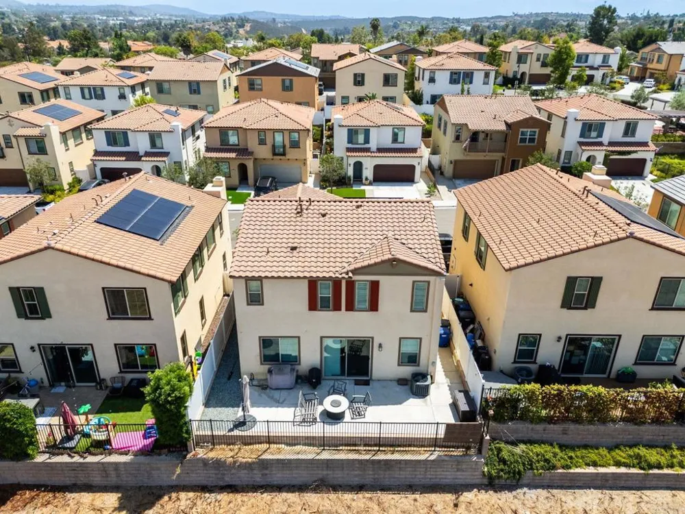 1525 Wildgrove Ave Vista, CA 92081