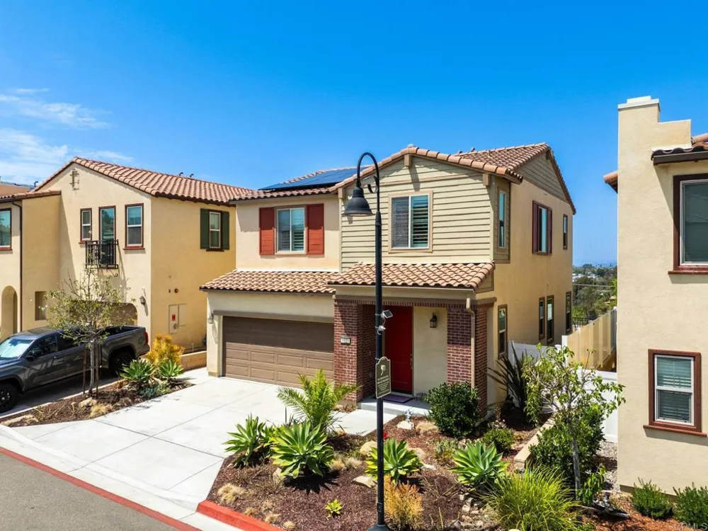 1525 Wildgrove Ave Vista, CA 92081