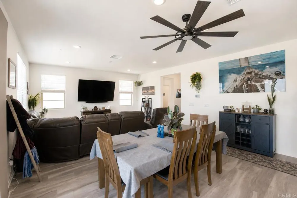 1525 Wildgrove Ave Vista, CA 92081