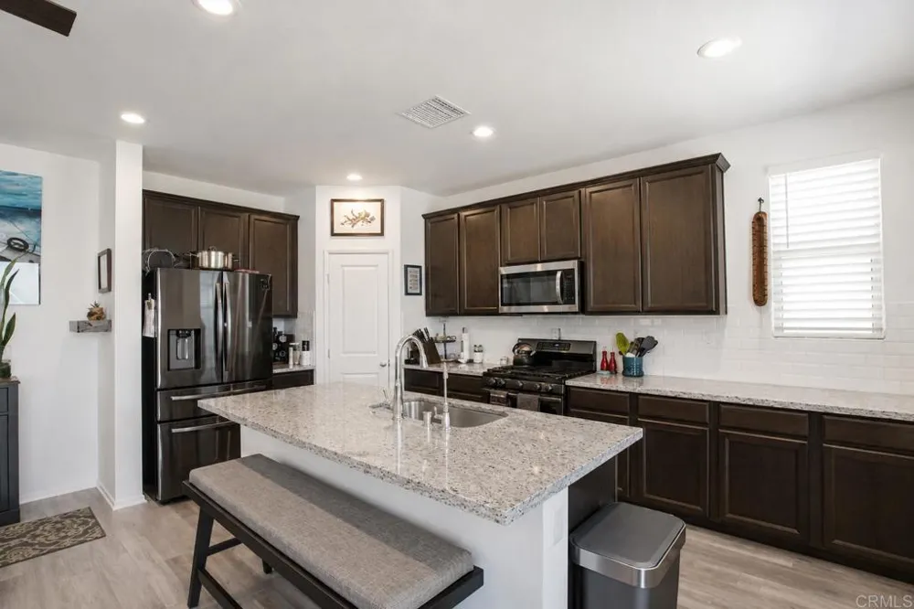 1525 Wildgrove Ave Vista, CA 92081