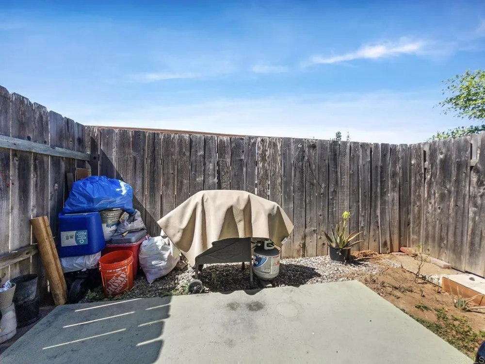 888 Cherrywood Way #14 El Cajon, CA 92021