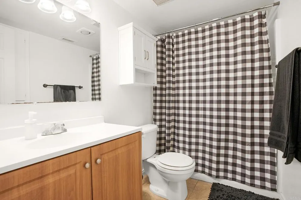 888 Cherrywood Way #14 El Cajon, CA 92021