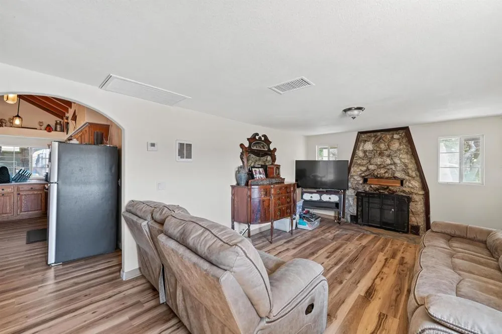 37807 Live Oak Springs Road Boulevard, CA 91905