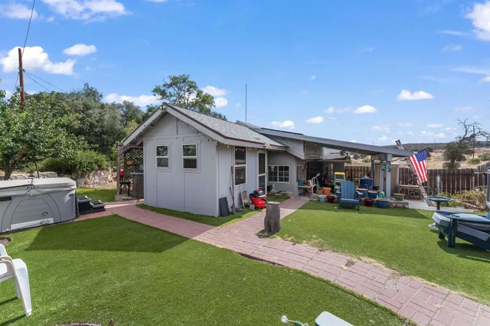 37807 Live Oak Springs Road Boulevard, CA 91905