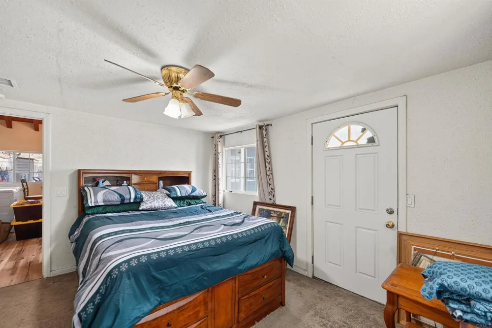 37807 Live Oak Springs Road Boulevard, CA 91905