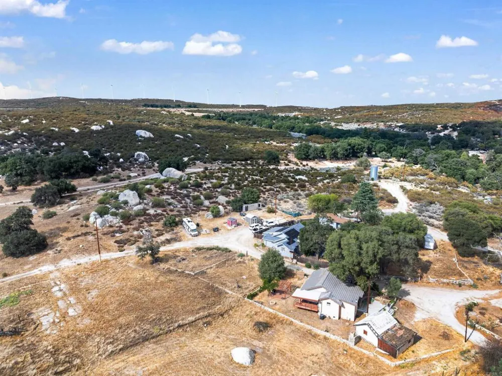 37807 Live Oak Springs Road Boulevard, CA 91905