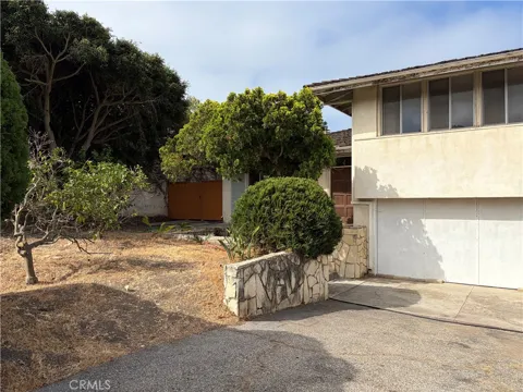 2825 Via Anacapa