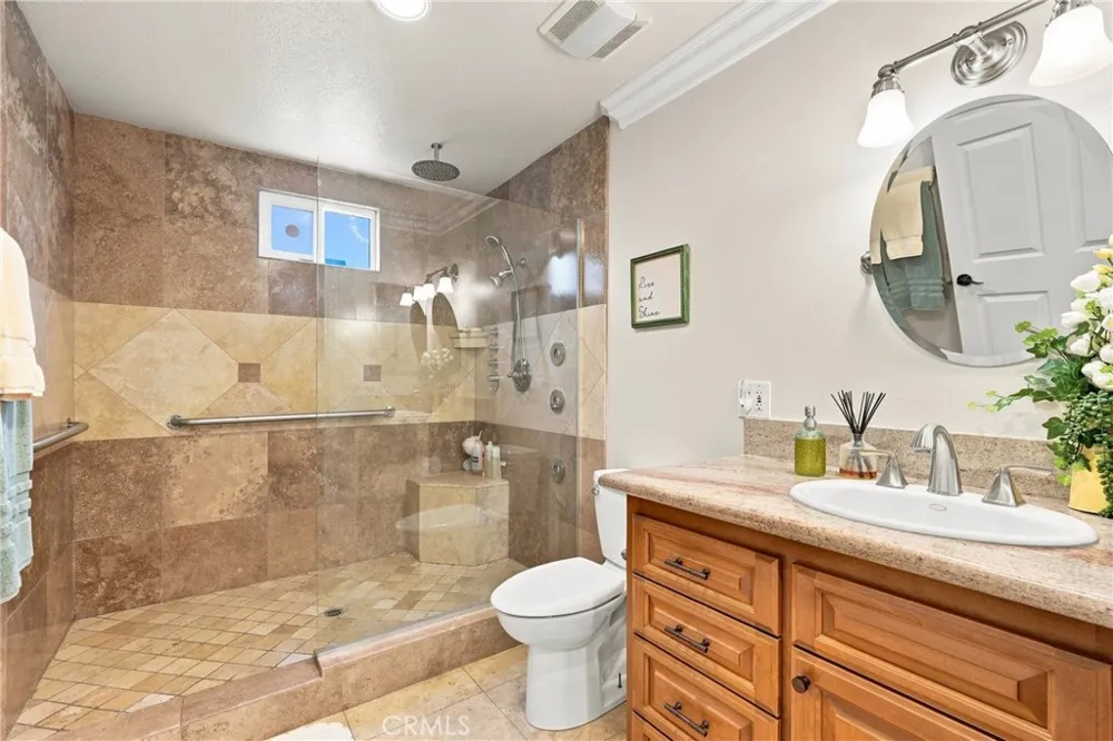 25614 Bani Lomita, CA 90717