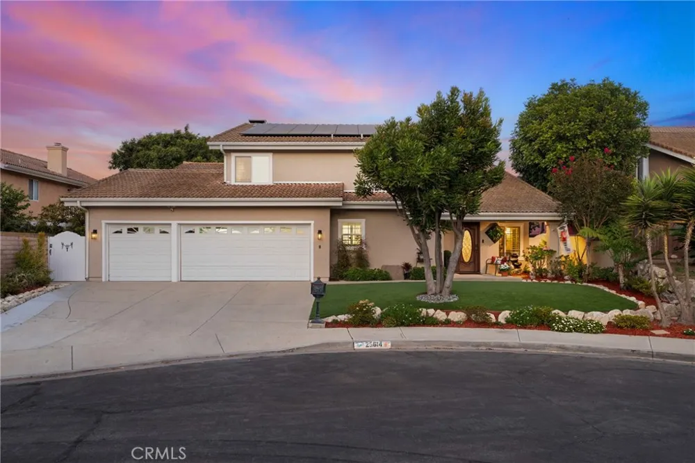 25614 Bani Lomita, CA 90717