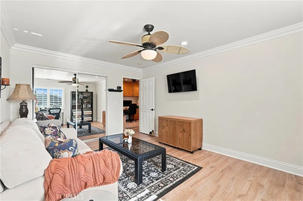 25614 Bani Lomita, CA 90717