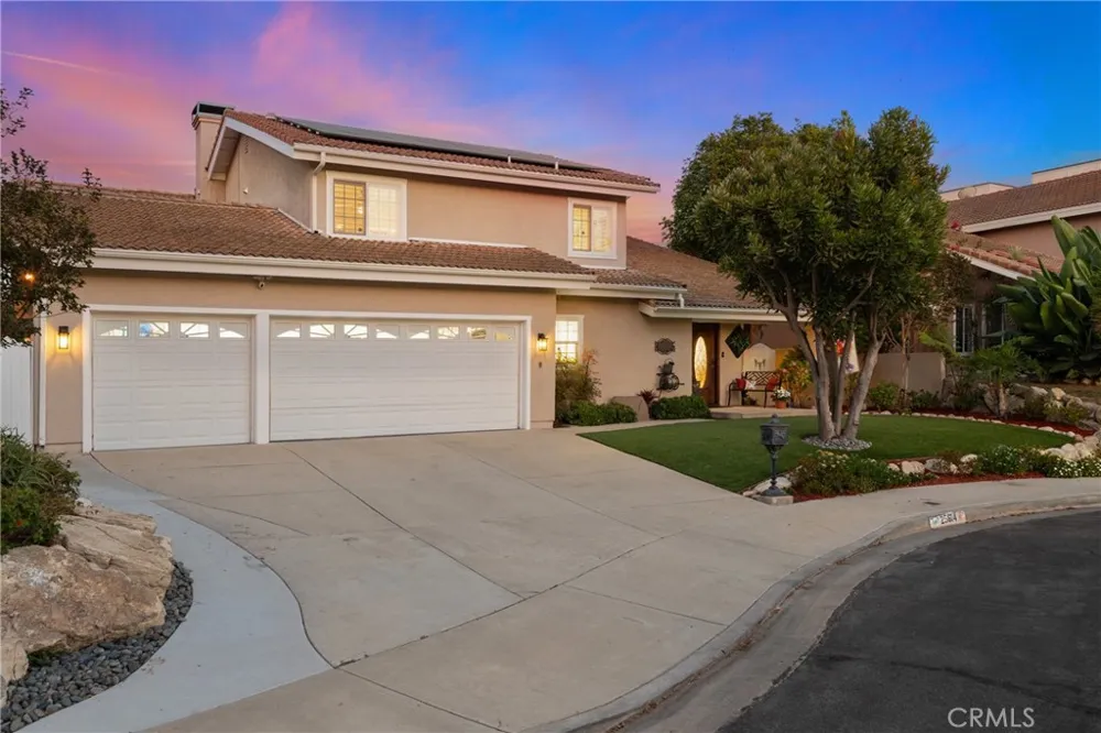 25614 Bani Lomita, CA 90717