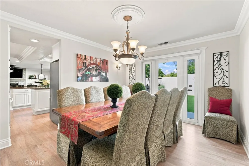 25614 Bani Lomita, CA 90717