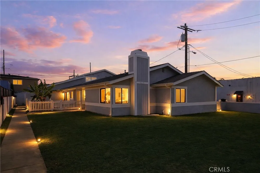 24420 Alliene #3 Lomita, CA 90717