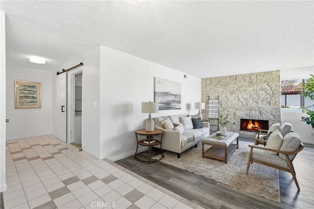 24420 Alliene #3 Lomita, CA 90717