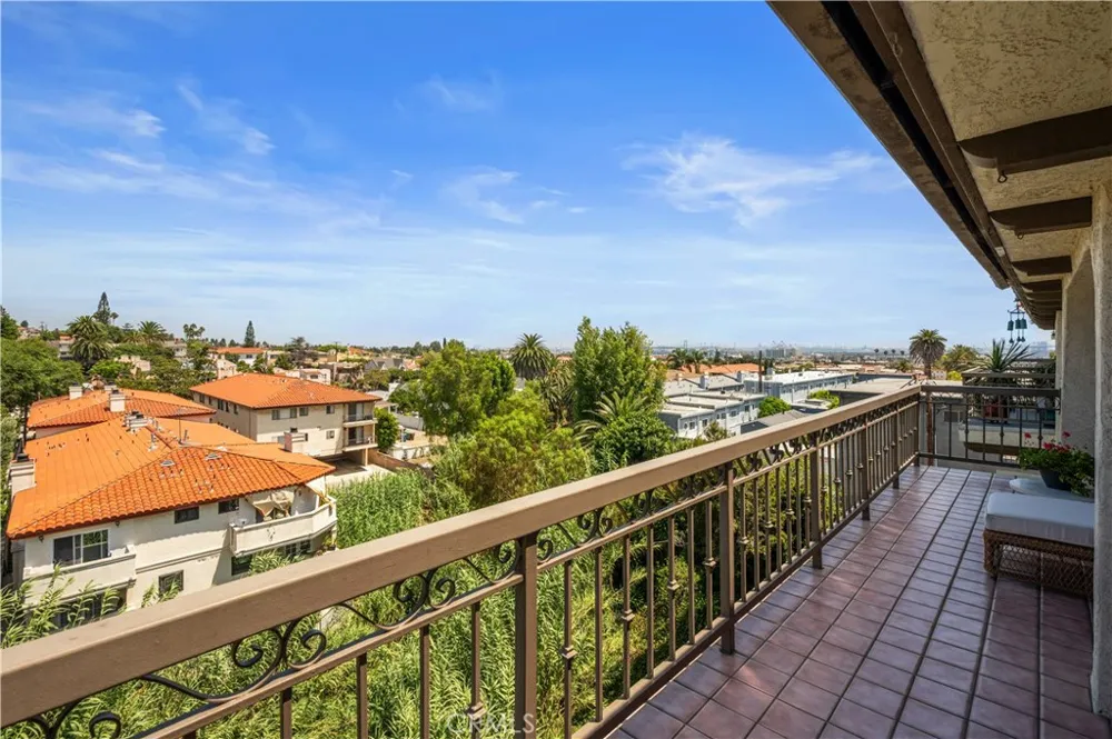 1150 W 13th Street #306 San Pedro, CA 90731