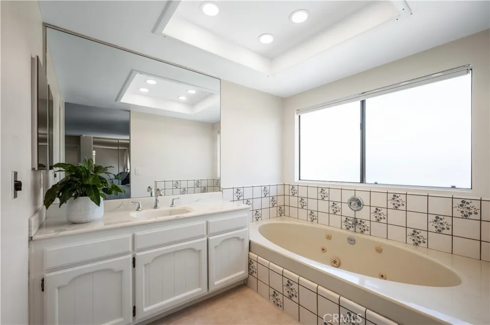 1150 W 13th Street #306 San Pedro, CA 90731