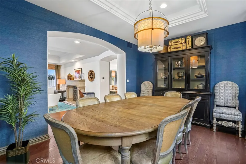 2200 Walnut Manhattan Beach, CA 90266