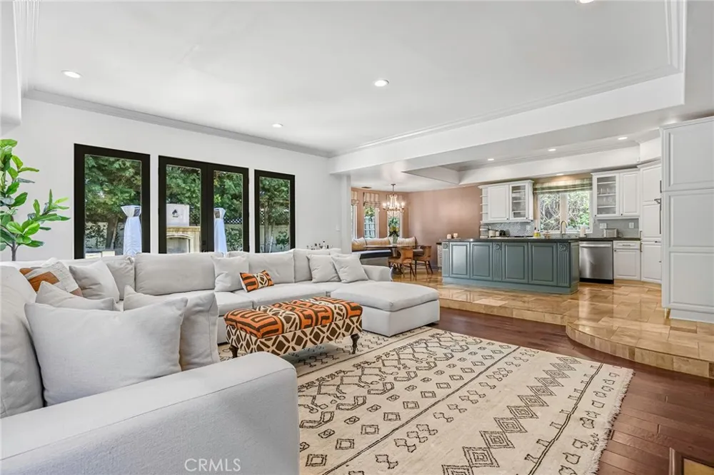 2200 Walnut Manhattan Beach, CA 90266