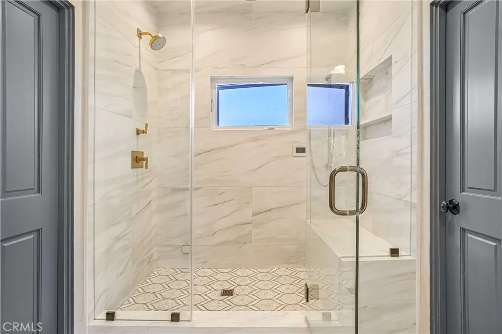 2200 Walnut Manhattan Beach, CA 90266