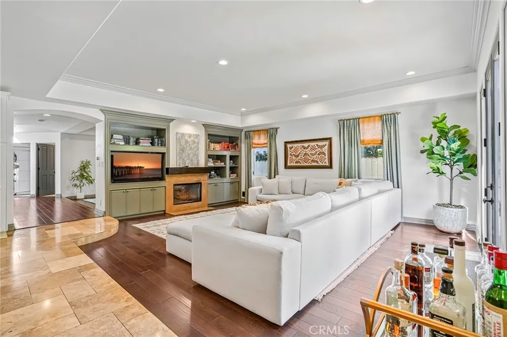 2200 Walnut Manhattan Beach, CA 90266