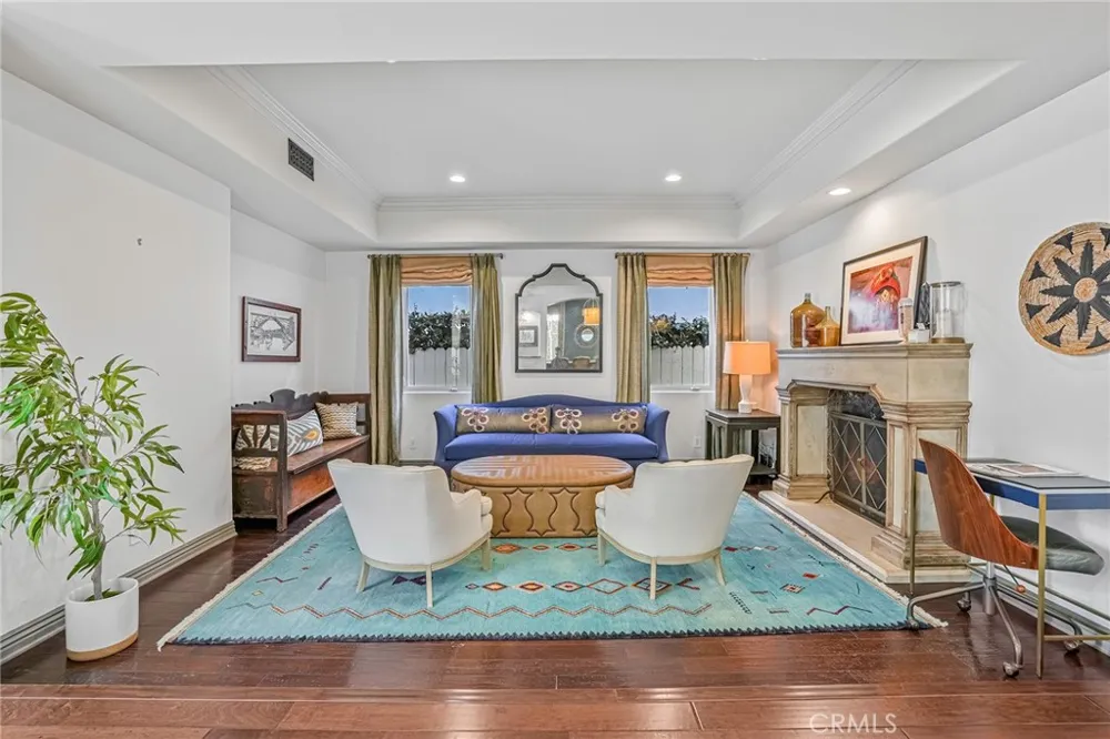 2200 Walnut Manhattan Beach, CA 90266