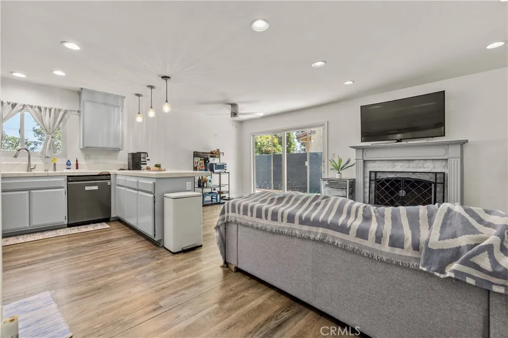 15634 Wharff Lawndale, CA 90260