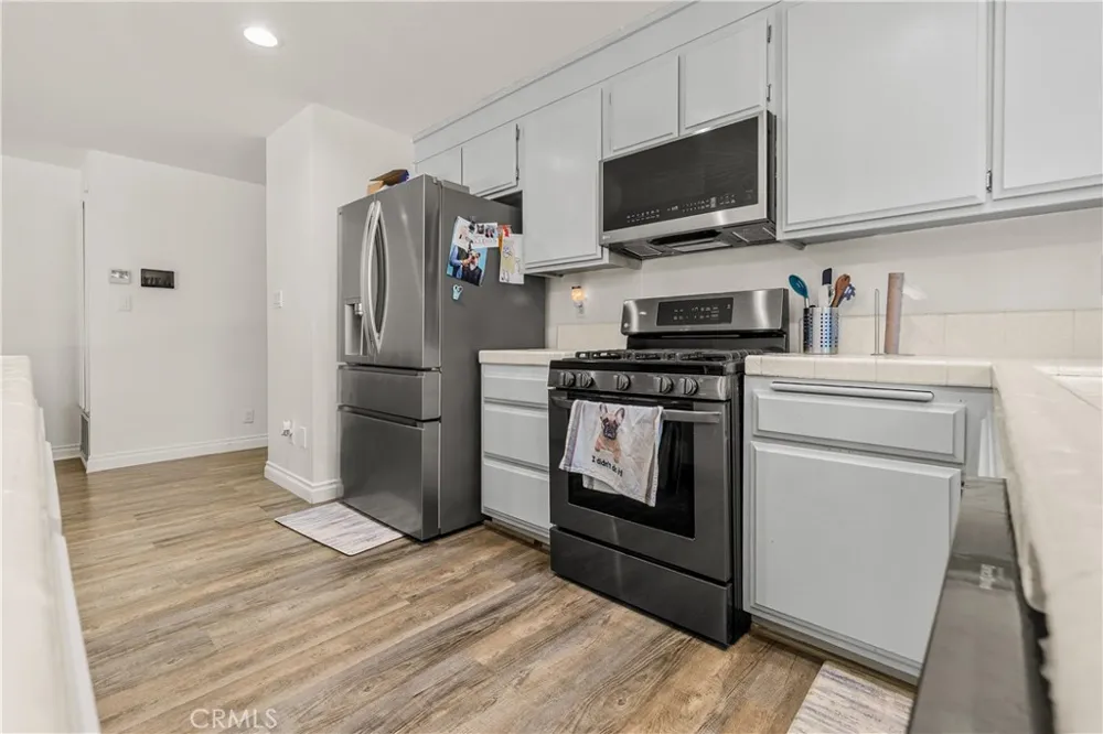 15634 Wharff Lawndale, CA 90260