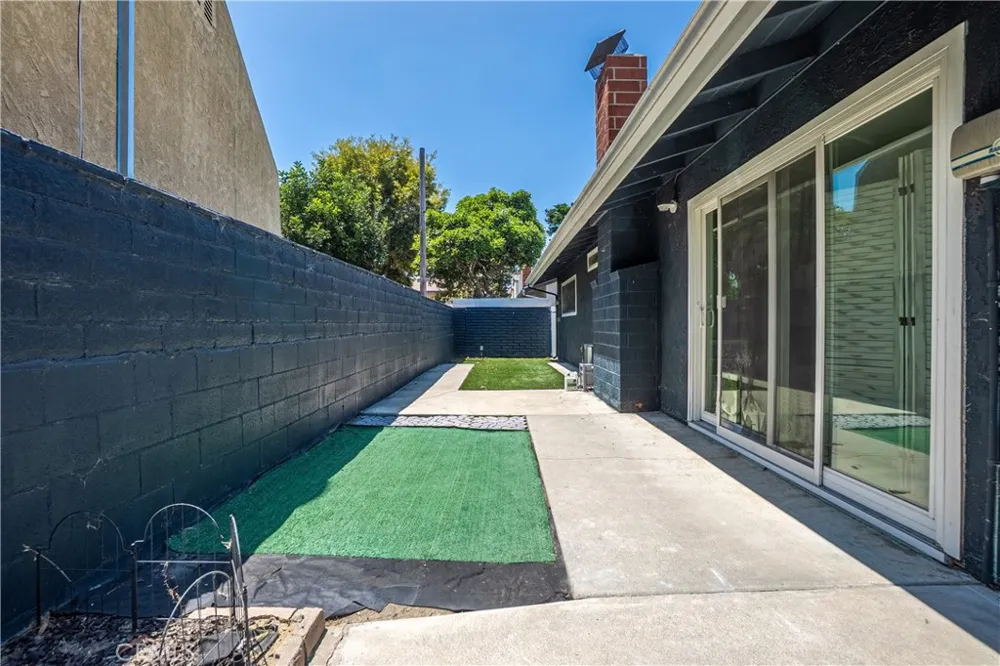 15634 Wharff Lawndale, CA 90260