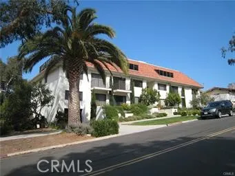 300 Via Corta #303 Palos Verdes Estates, CA 90274