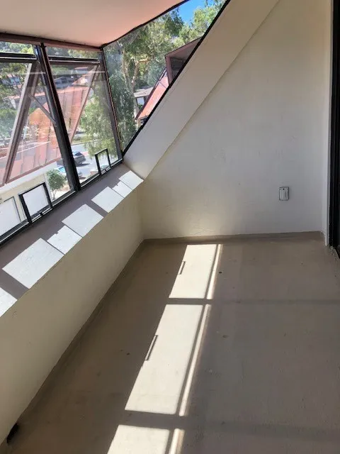 300 Via Corta #303 Palos Verdes Estates, CA 90274