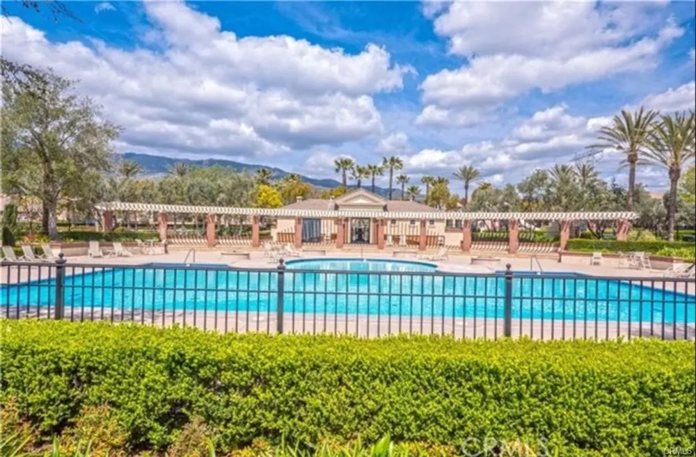 15723 Parkhouse Drive #91 Fontana, CA 92336