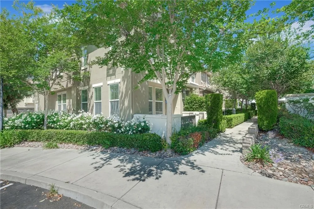 15723 Parkhouse Drive #91 Fontana, CA 92336