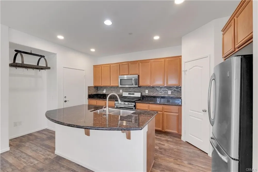 15723 Parkhouse Drive #91 Fontana, CA 92336
