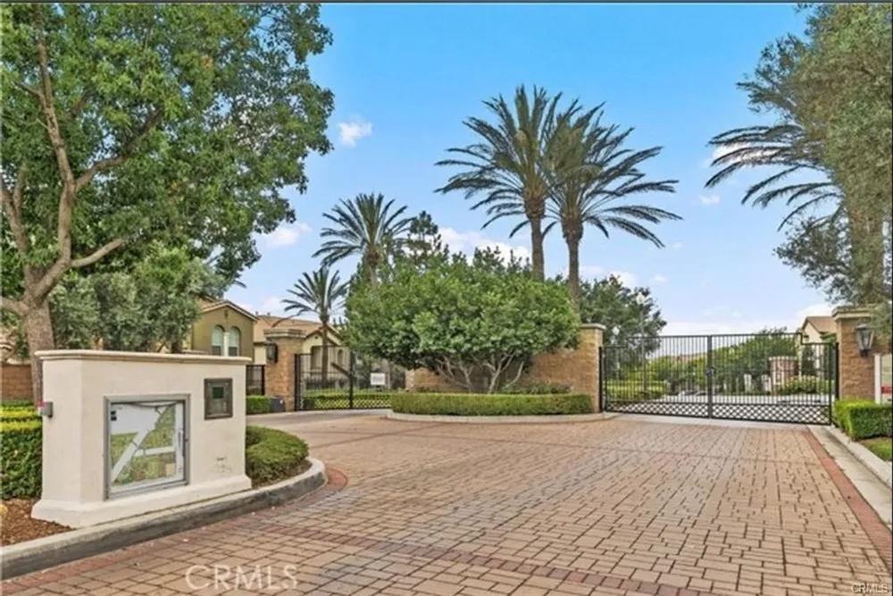 15723 Parkhouse Drive #91 Fontana, CA 92336