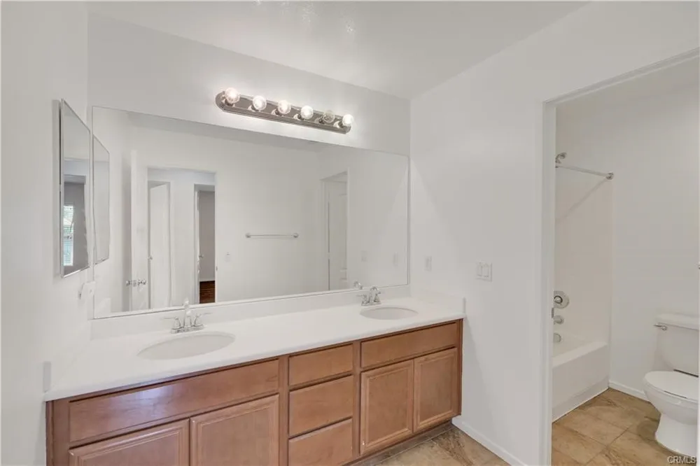 15723 Parkhouse Drive #91 Fontana, CA 92336