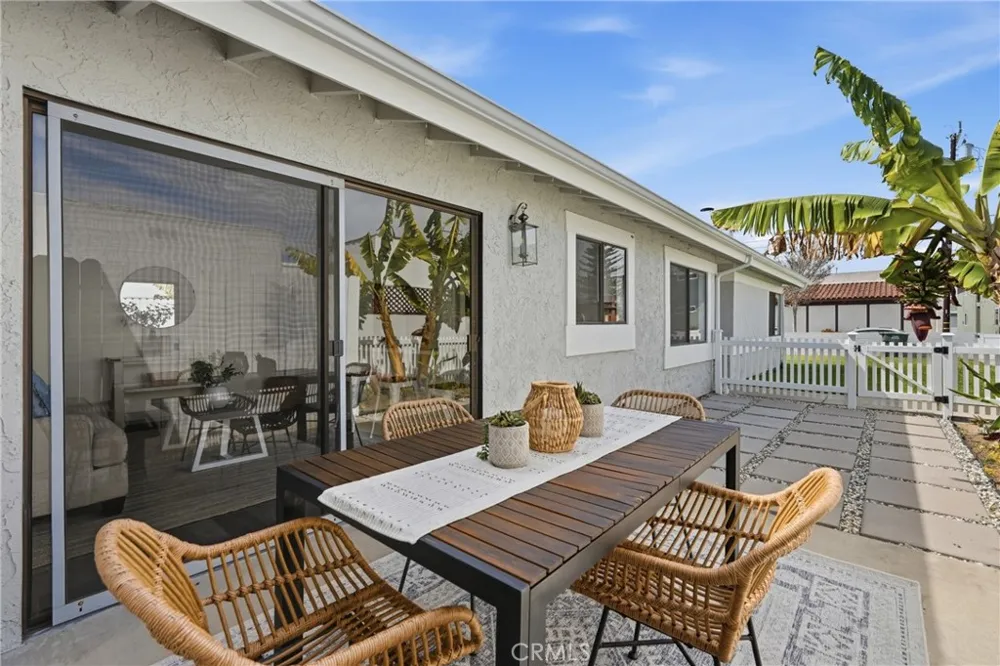 24420 Alliene Lomita, CA 90717