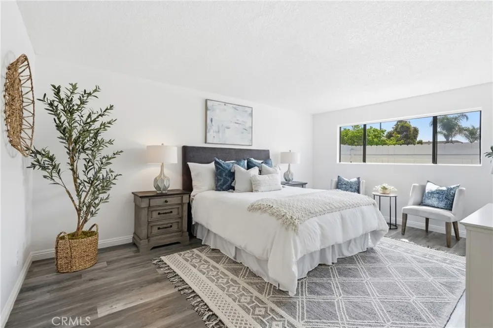 24420 Alliene Lomita, CA 90717